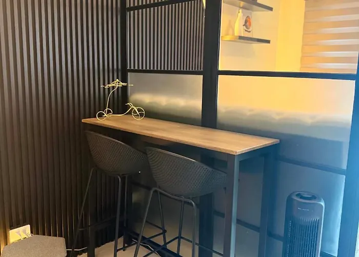 Fermina's Place Luxury Skyline By Red Residences Makati *